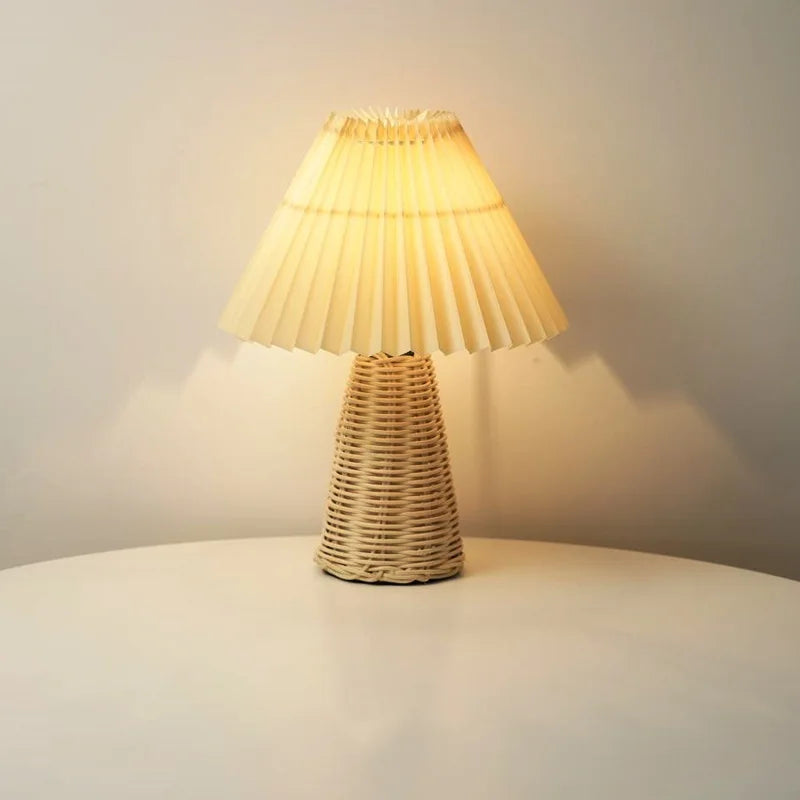 Vintage Rattan Table Lamp – USB Powered Dimmable