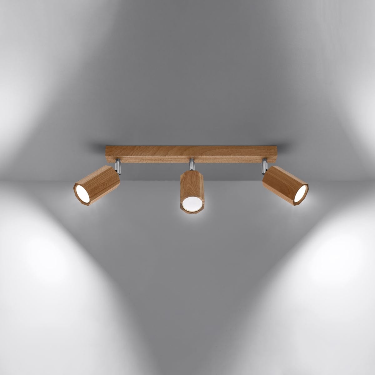 Sollux Lighting ZEKE 3 Oak Ceiling Lamp – Minimalist Wooden Design – Warm and Elegant Lighting – Perfect for Loft and Industrial Interiors – Adjustable Light Intensity