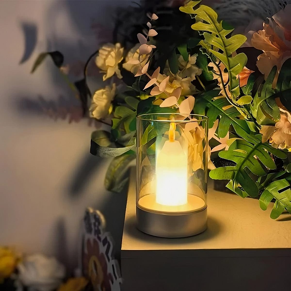 Verthara Candle Glow LED Rechargeable Table Lamp