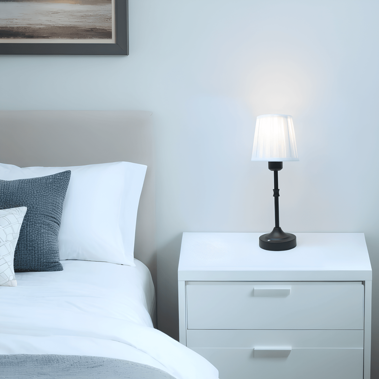 Verthara Classical Rechargeable Table Lamp Black