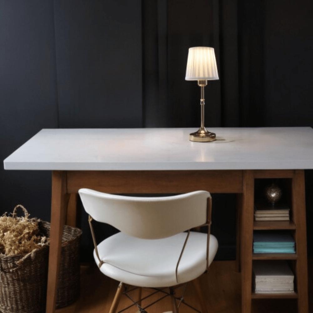 Verthara Classical Rechargeable Table Lamp