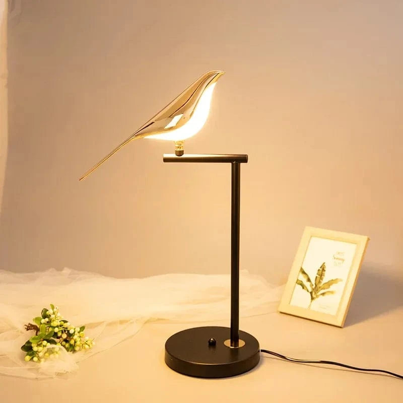 Verthara Elegant Bird Design Golden Magpie LED Wall Lamp