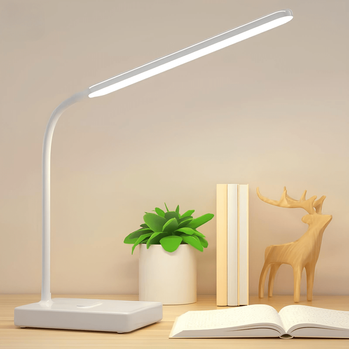 Verthara Flexible Arm Desk Lamp