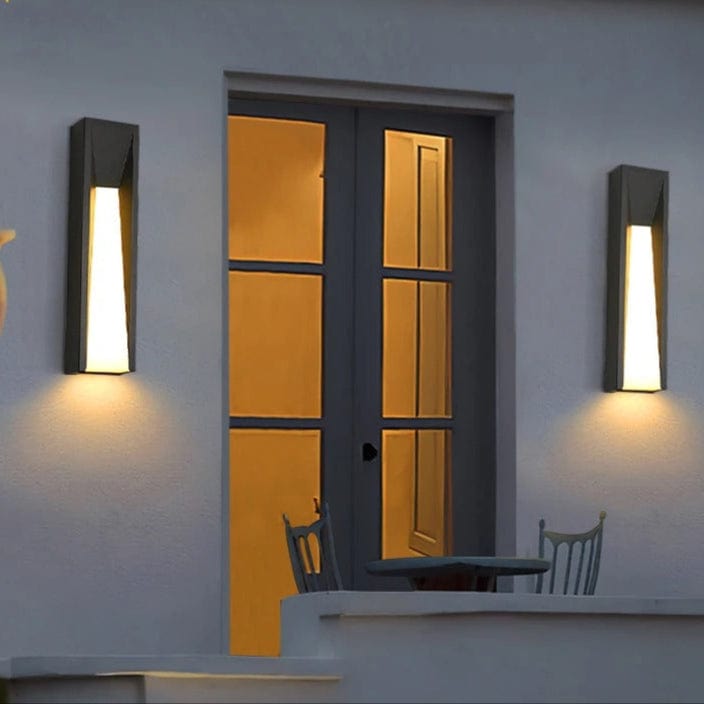 Verthara LED Outdoor Wall Light - Wall Mounted - IP65 Rated - Black Aluminium - Warm/Cool White - Energy Efficient - Modern Design