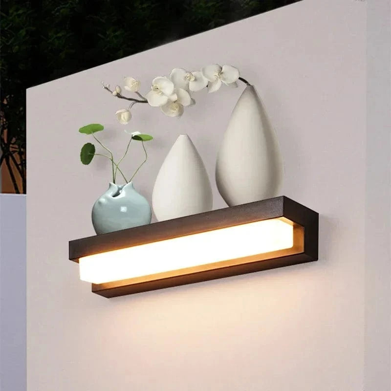 Verthara LED Solar Wall Light - Wall-Mounted - Waterproof - Adjustable Colour Temperature - Ideal For Outdoor Spaces - Intelligent Light Control