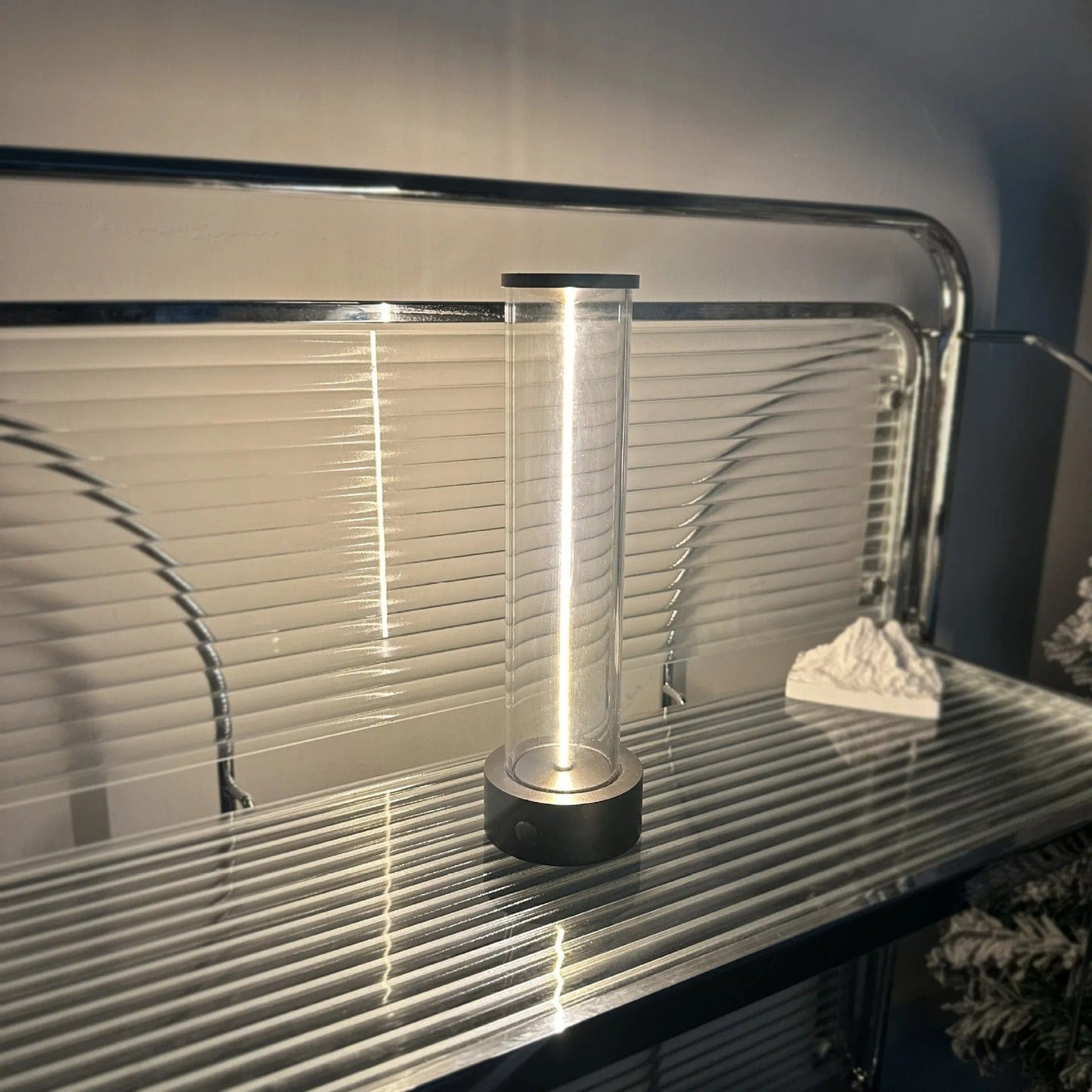 Verthara Magnetic Suction Light With Three Brightness Levels