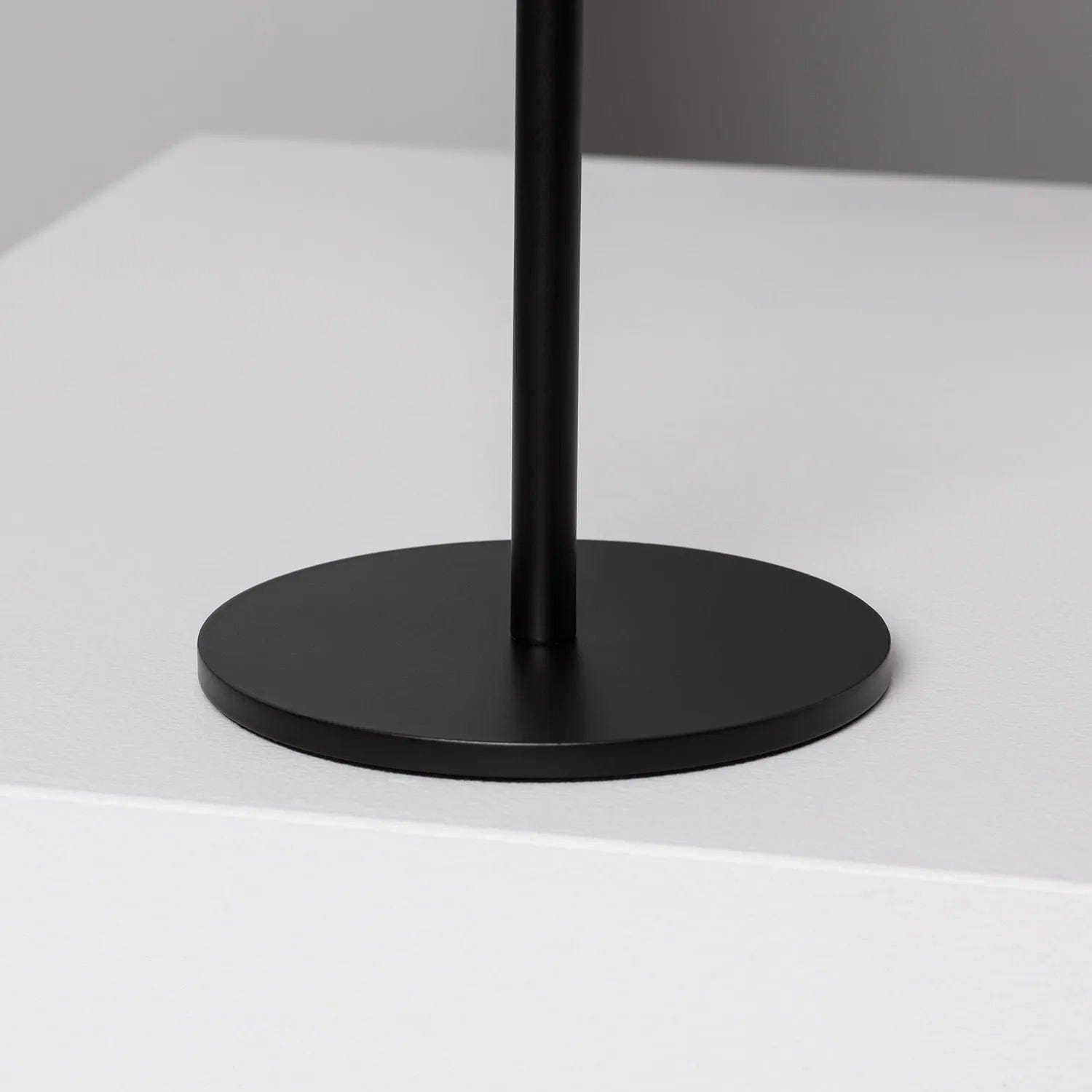 Verthara Minimal Cone Rechargeable Table Lamp