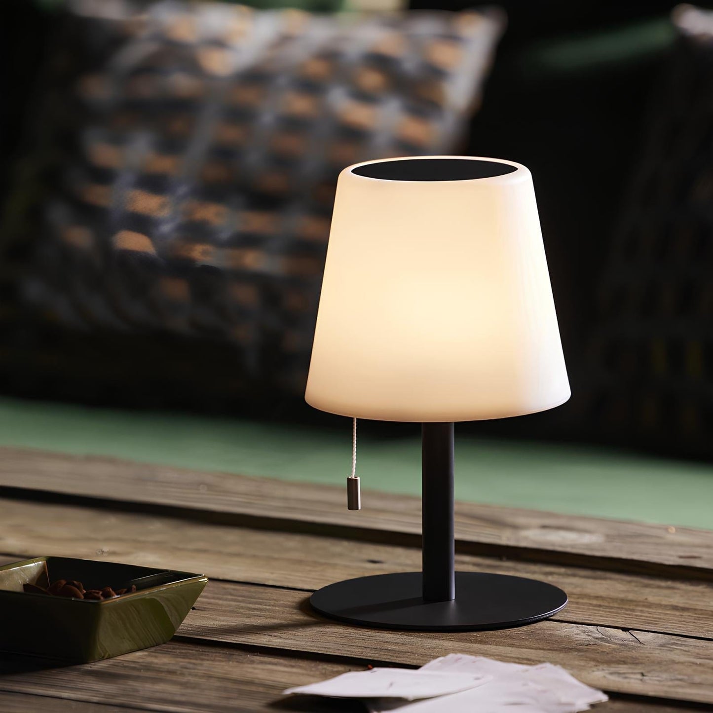 Verthara Minimalist Modern Rechargeable Table Lamp