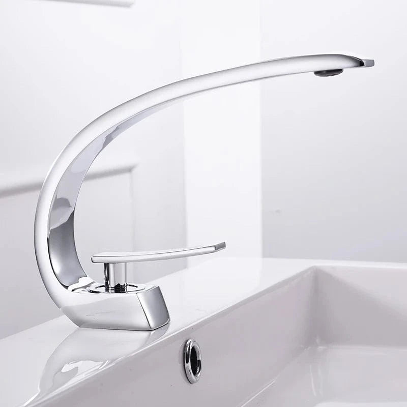 Verthara Modern Brass Bathroom Faucet with Single Handle – Stylish Sink Tap in Chrome Chrome 16990L