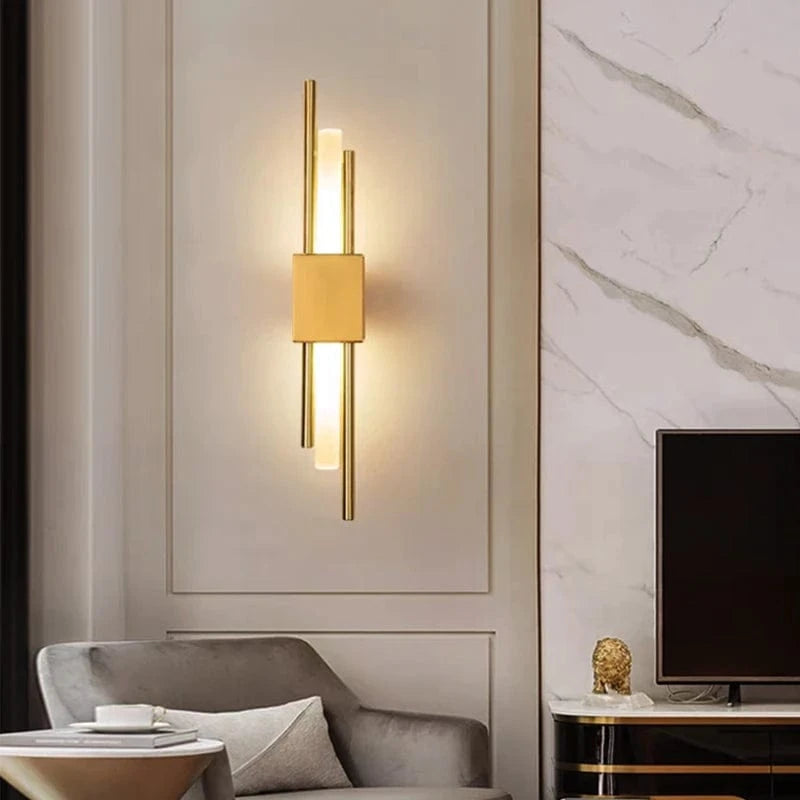 Verthara Modern LED Wall Light With USB Charging - Dimmable - Adjustable Warm Light - Acrylic Shade - Indoor Use - Gold Finish