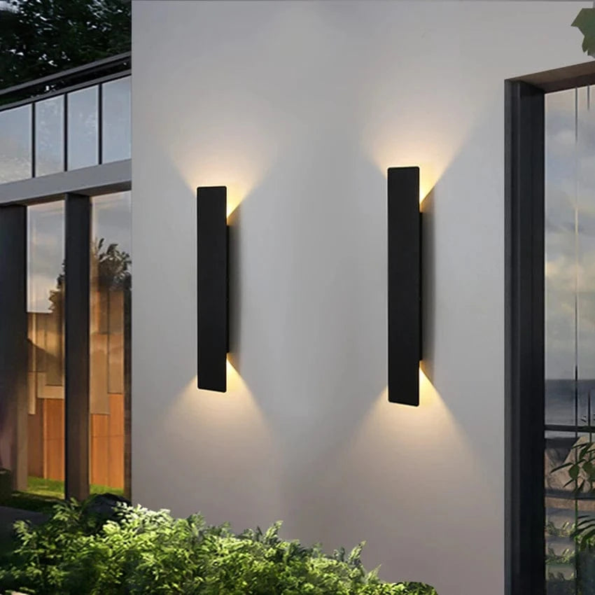 Verthara Modern Outdoor LED Wall Light - Wall-Mounted - Up/Down Lighting - IP65 Waterproof - Aluminium - Black/White Finish