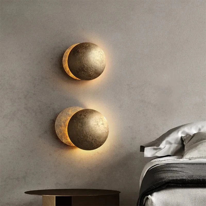 Verthara Moon Concept Wall Lamp