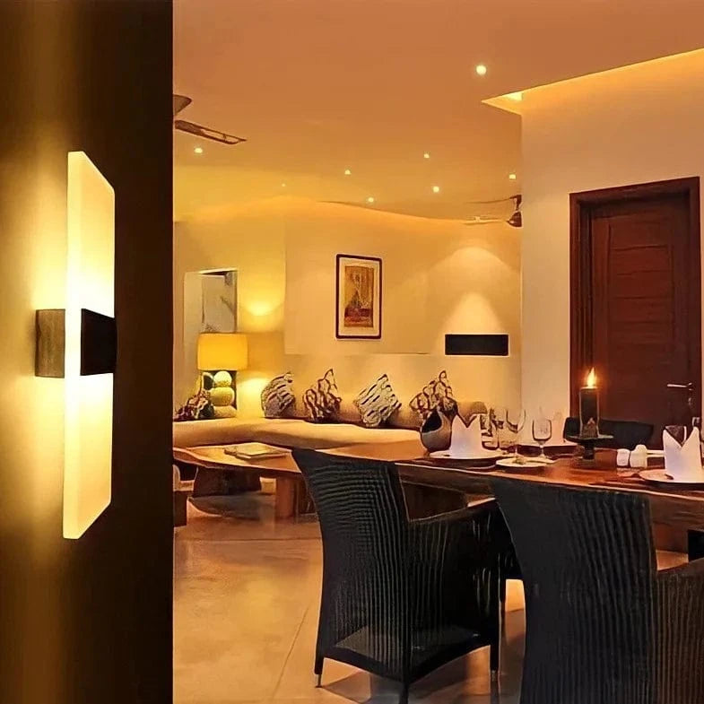 Verthara Motion Light  Modern Wall Sconce