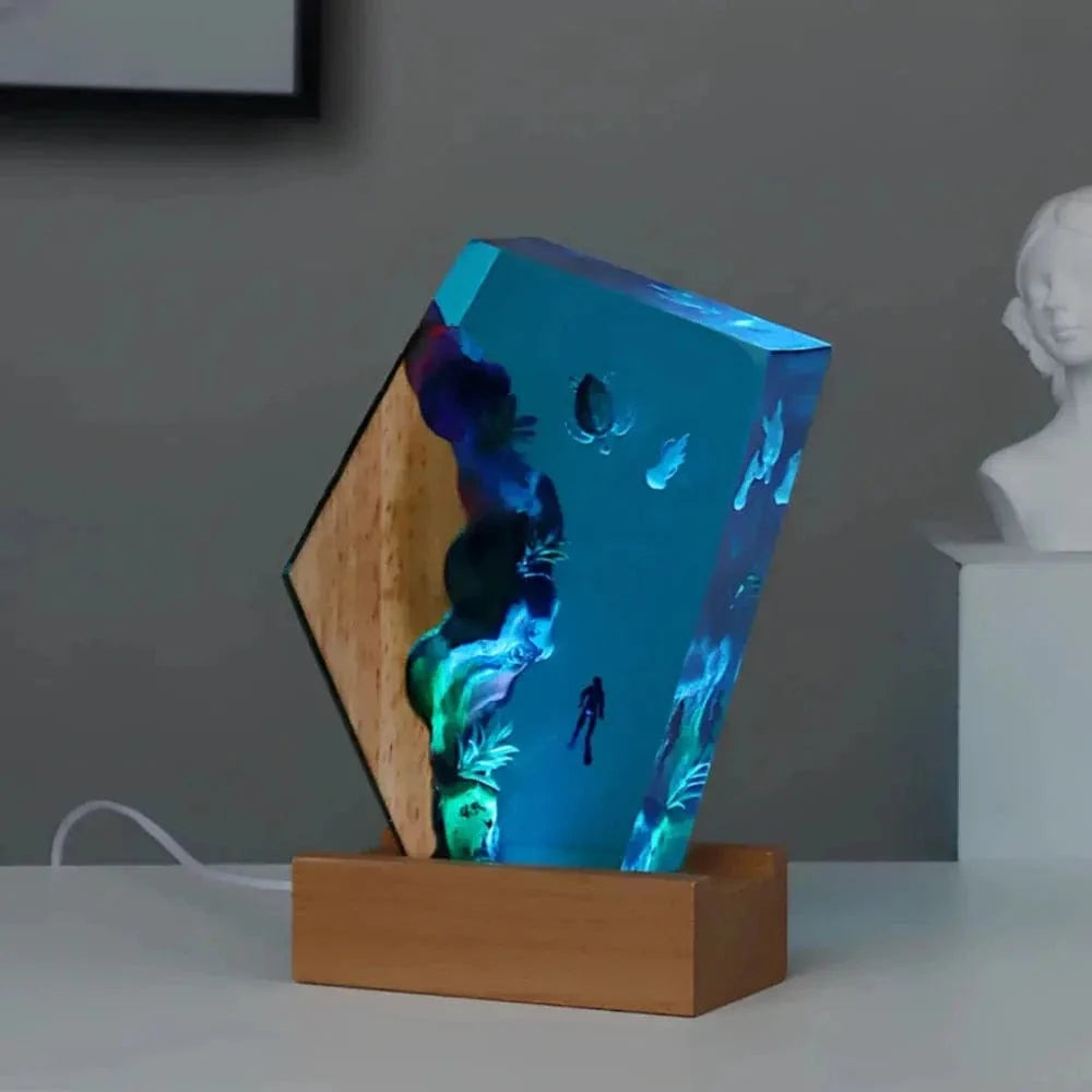 Verthara Nature-Inspired Resin Night Light Seaweed & Turtle