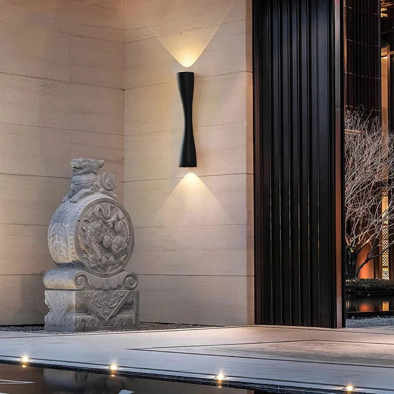 Verthara Outdoor LED Wall Light - Wall-Mounted - IP65 Waterproof - Modern Aluminium Design - Ideal For Porches And Courtyards Black body / Warm White / 6W 24cm