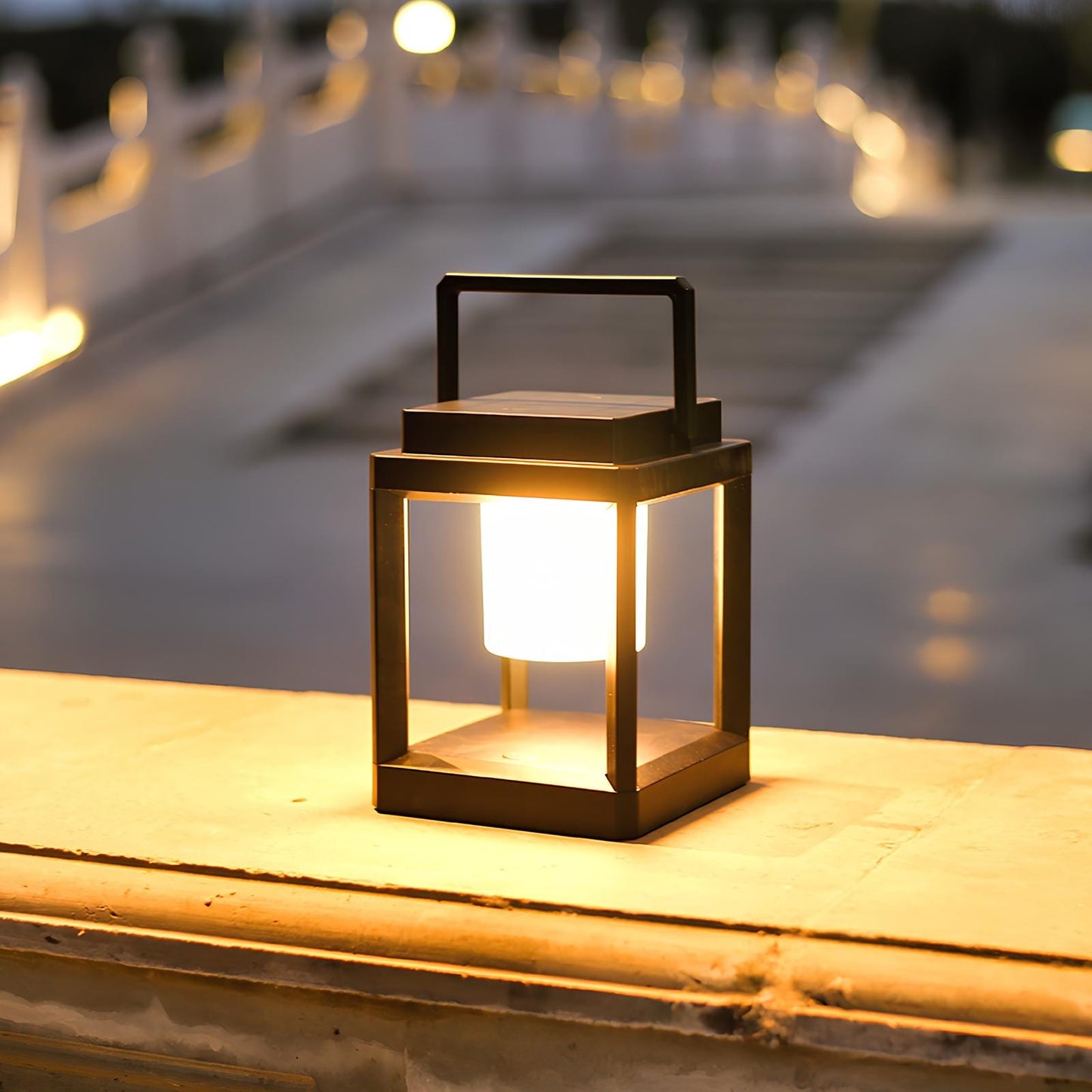 Verthara Outdoor Solar Lantern Light