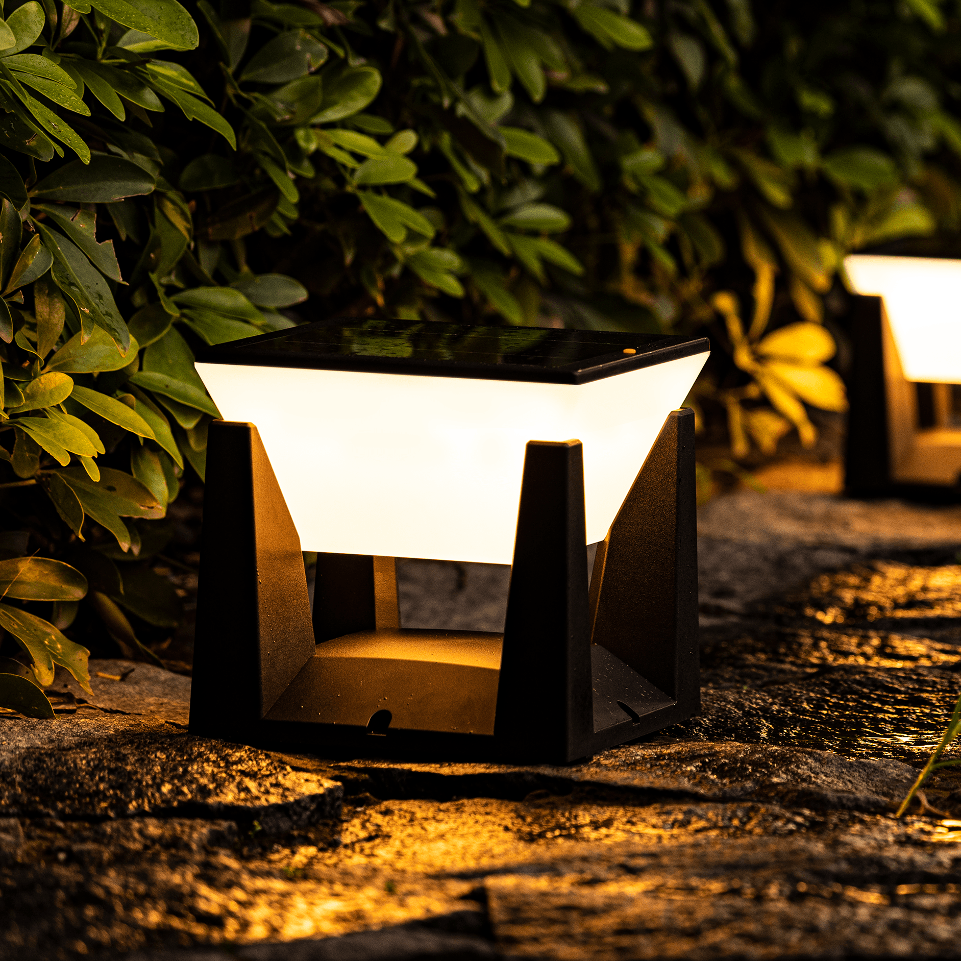 Verthara Outdoor Solar-Powered Modern Garden Lantern