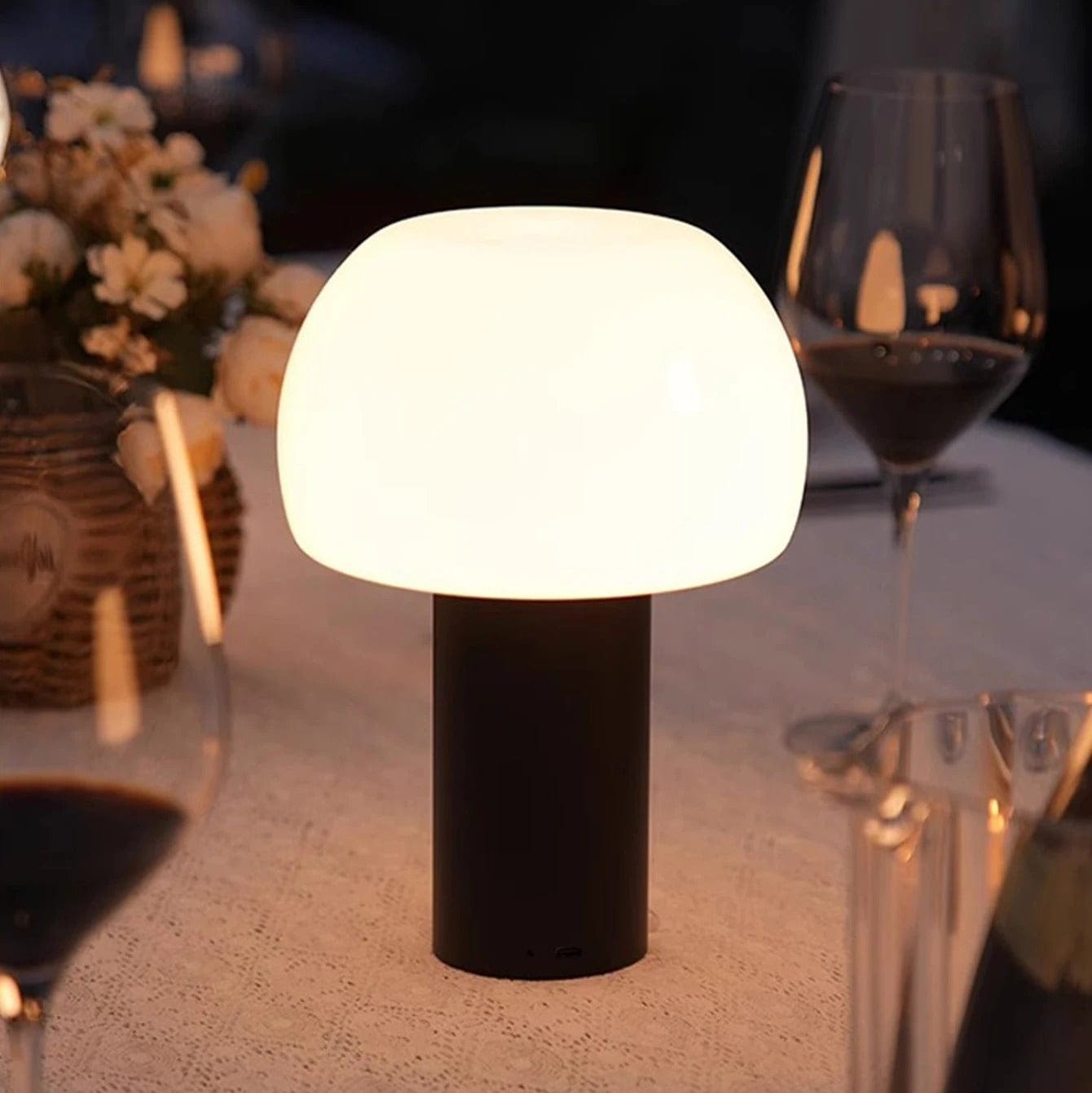 Verthara Rechargeable LED Table Lamp - Cordless - Adjustable Height - Multi-Colour - Indoor/Outdoor Use - Durable Iron and Acrylic Black