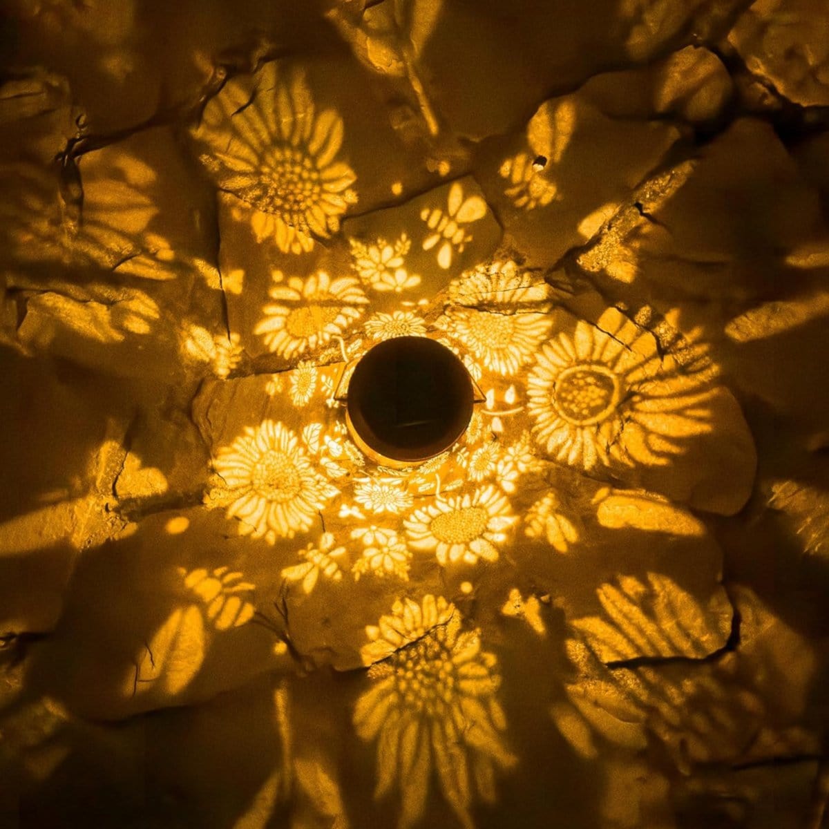 Verthara Solar Powered Floral Pattern Lantern