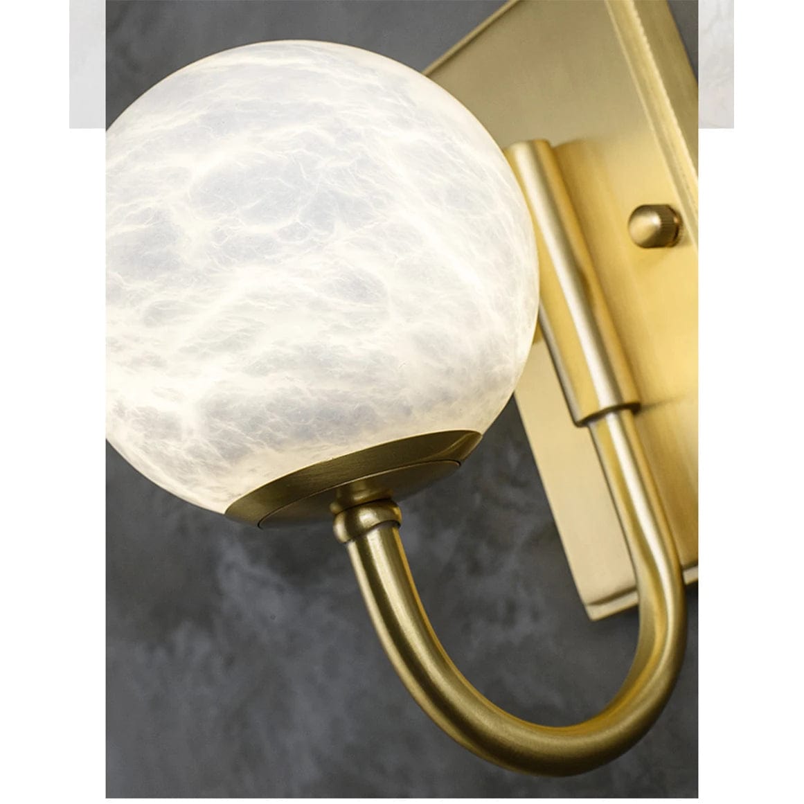Verthara Wall Mounted LED Sconce With G9 Bulb – Luxury Gold Finish - Modern Design - Indoor Use - Customisable Lighting Tones