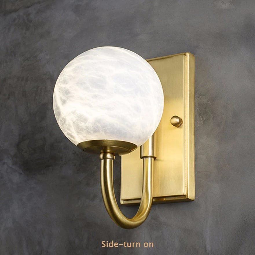 Verthara Wall Mounted LED Sconce With G9 Bulb – Luxury Gold Finish - Modern Design - Indoor Use - Customisable Lighting Tones