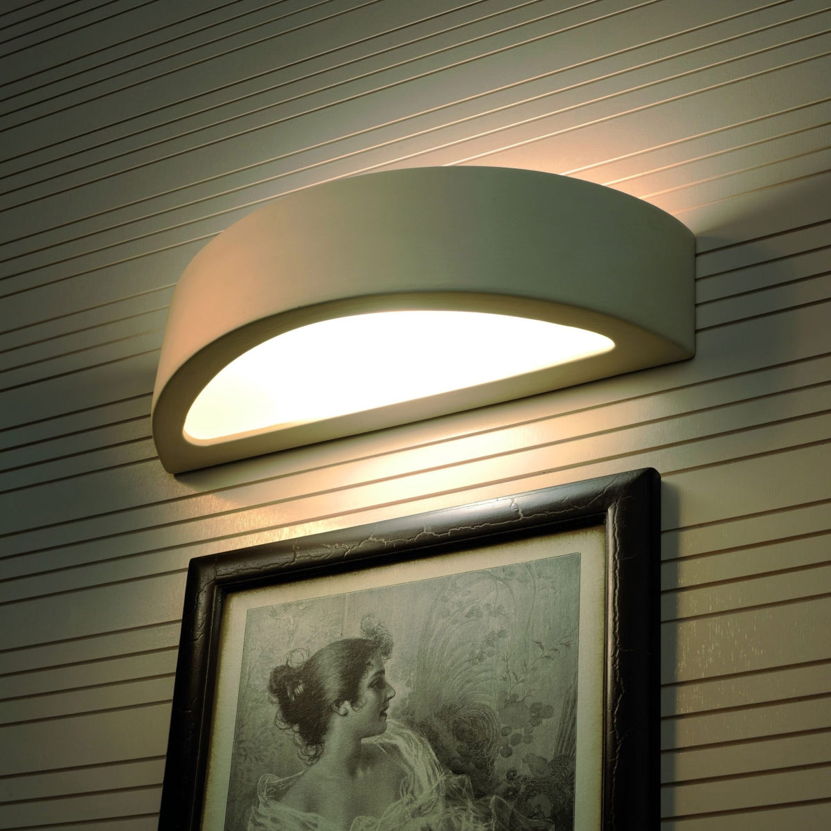 Atena Ceramic Wall Lamp - White - Modern & Classic Design - E27