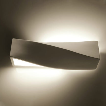 Sigma Ceramic Wall Lamp - White - Stylish Wavy Design - E27 - LED Compatible