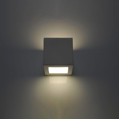 Leo Ceramic Wall Lamp - White - Geometric Design - E27 - LED Compatible