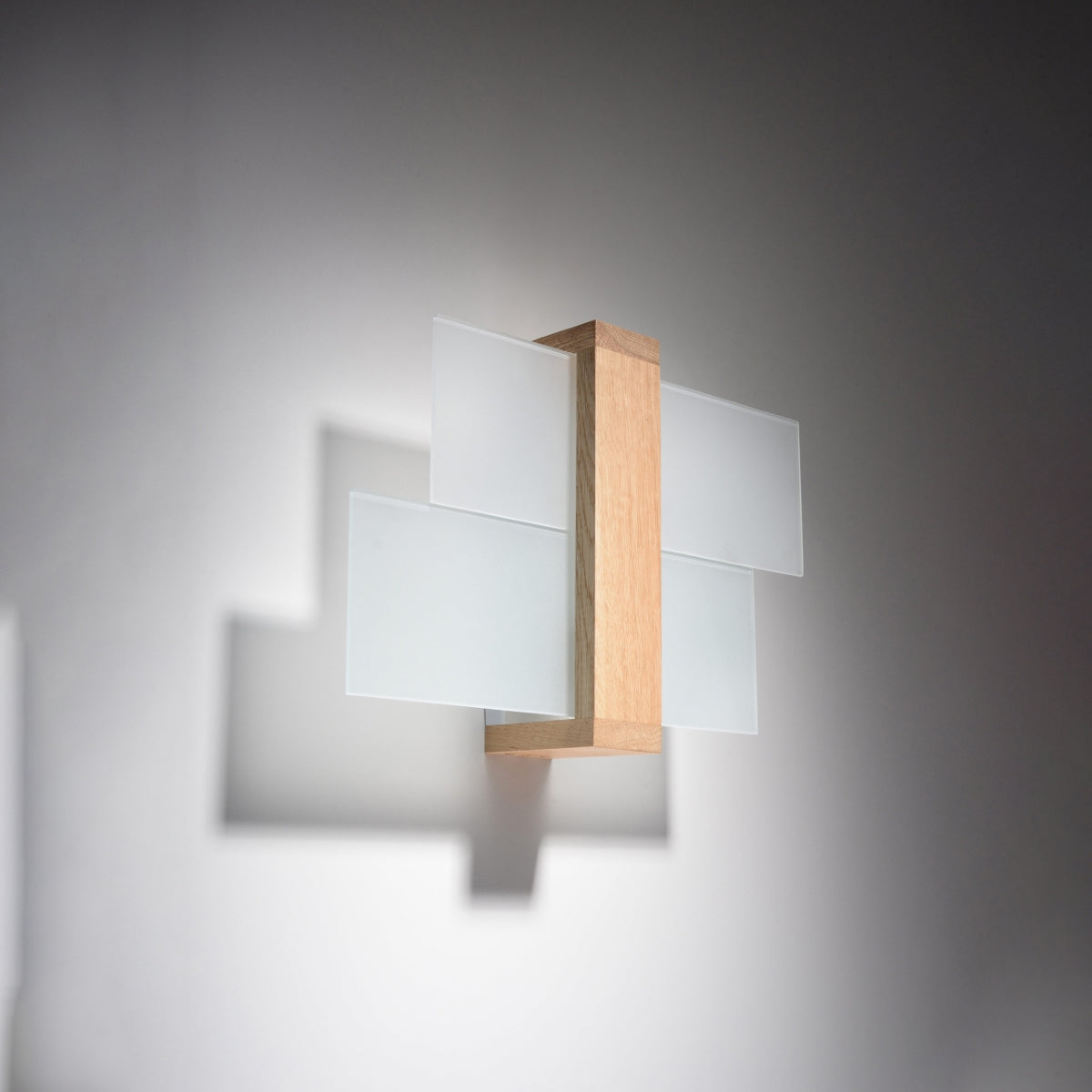 Feniks Modern Wall Lamp - E27 - Wood & Glass - Natural Wood - 43x30x12 cm