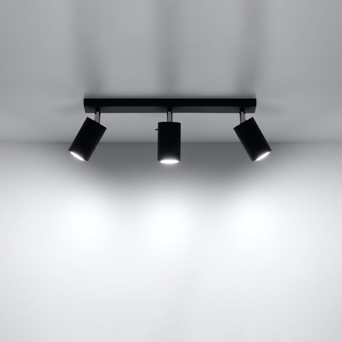 Ring Triple Black Spotlight - Modern Adjustable Steel Ceiling Light - 45x6x16 cm