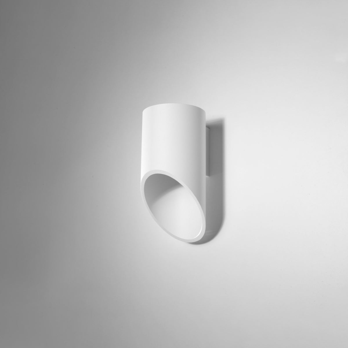 Penne Minimalist White Aluminum Wall Lamp - Modern G9 LED Light - 10x12x20 cm