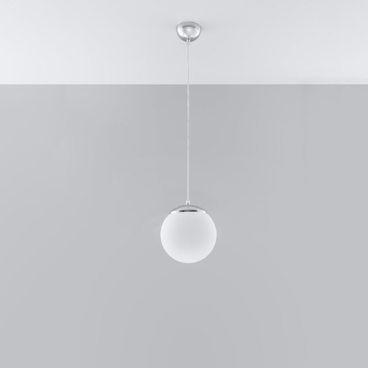 UGO - Pendant Lamp 20 - Modern Hanging Ball Lamp - Chrome/Gold Accent - E27 Compatible