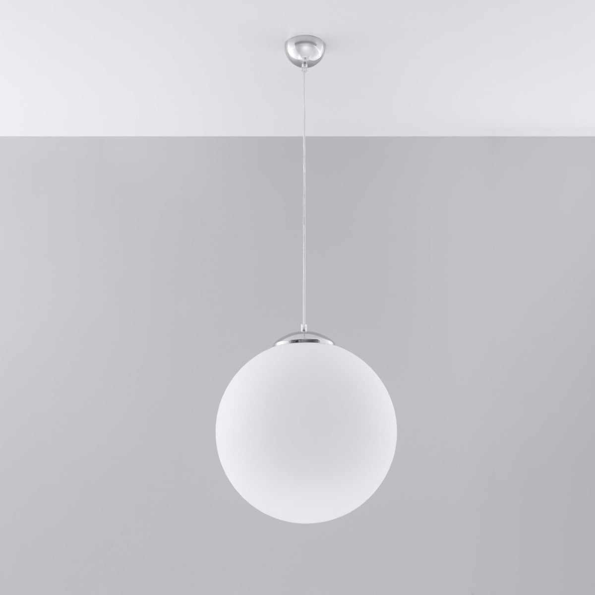 UGO - Pendant Lamp 40 - Elegant Hanging Ball Lamp - Chrome/Gold Accent - E27 Compatible