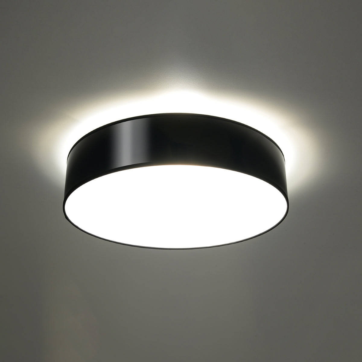 Ceiling Lamp Arena 55 Black - Minimalist Round Ceiling Light Fixture - Replaceable E27 Bulb - Versatile for Bedrooms - Offices - Living Rooms