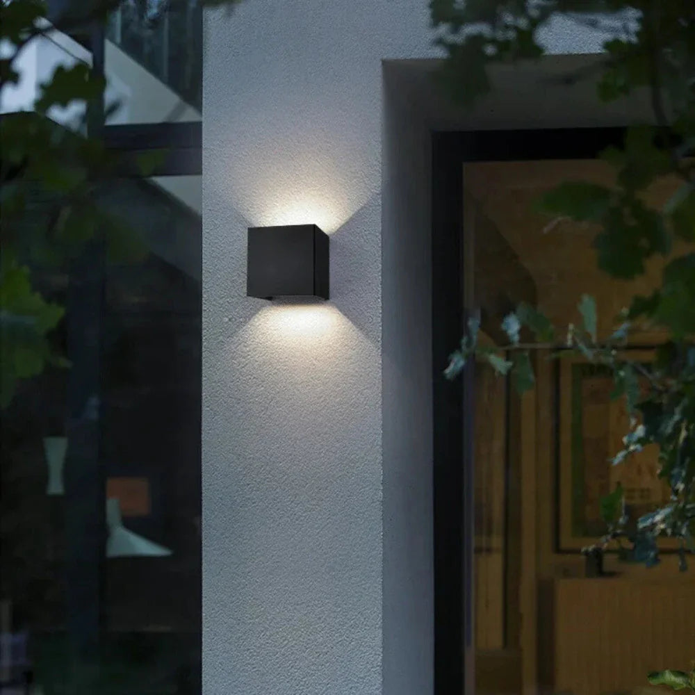 Adjustable LED Wall Light - Waterproof - 6W - Aluminum - Indoor/Outdoor - Warm & Cool White