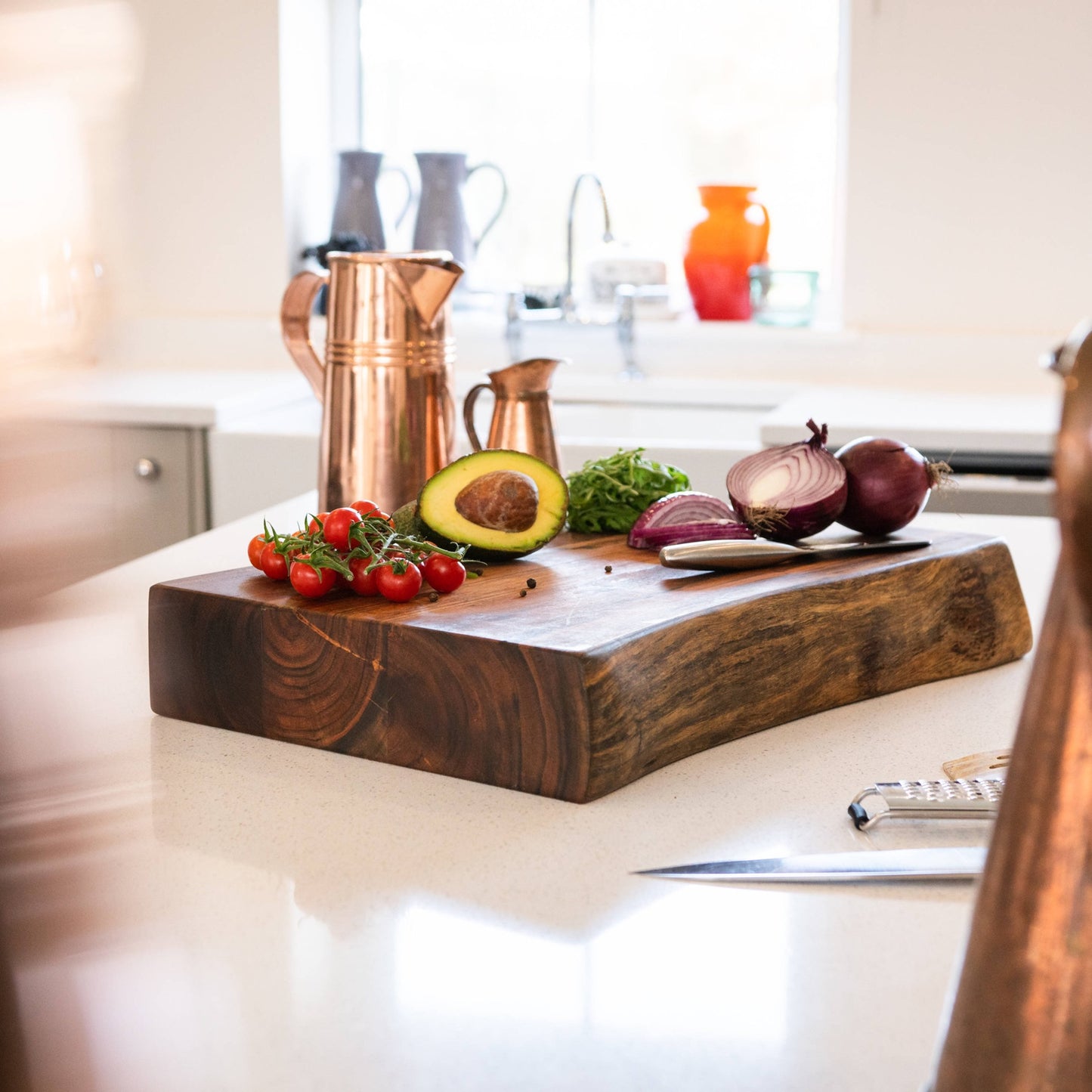 Live Edge Collection Pyman Chopping Board - Brown Acacia Wood - Rustic 8cm Thick