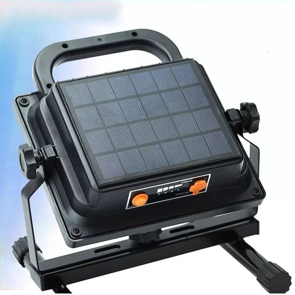 Solar Floodlight - 2000 Lumen - Adjustable Brightness - Solar & USB Rechargeable - 6-10 hrs Battery Life - Perfect for Outdoor Use & Decoration