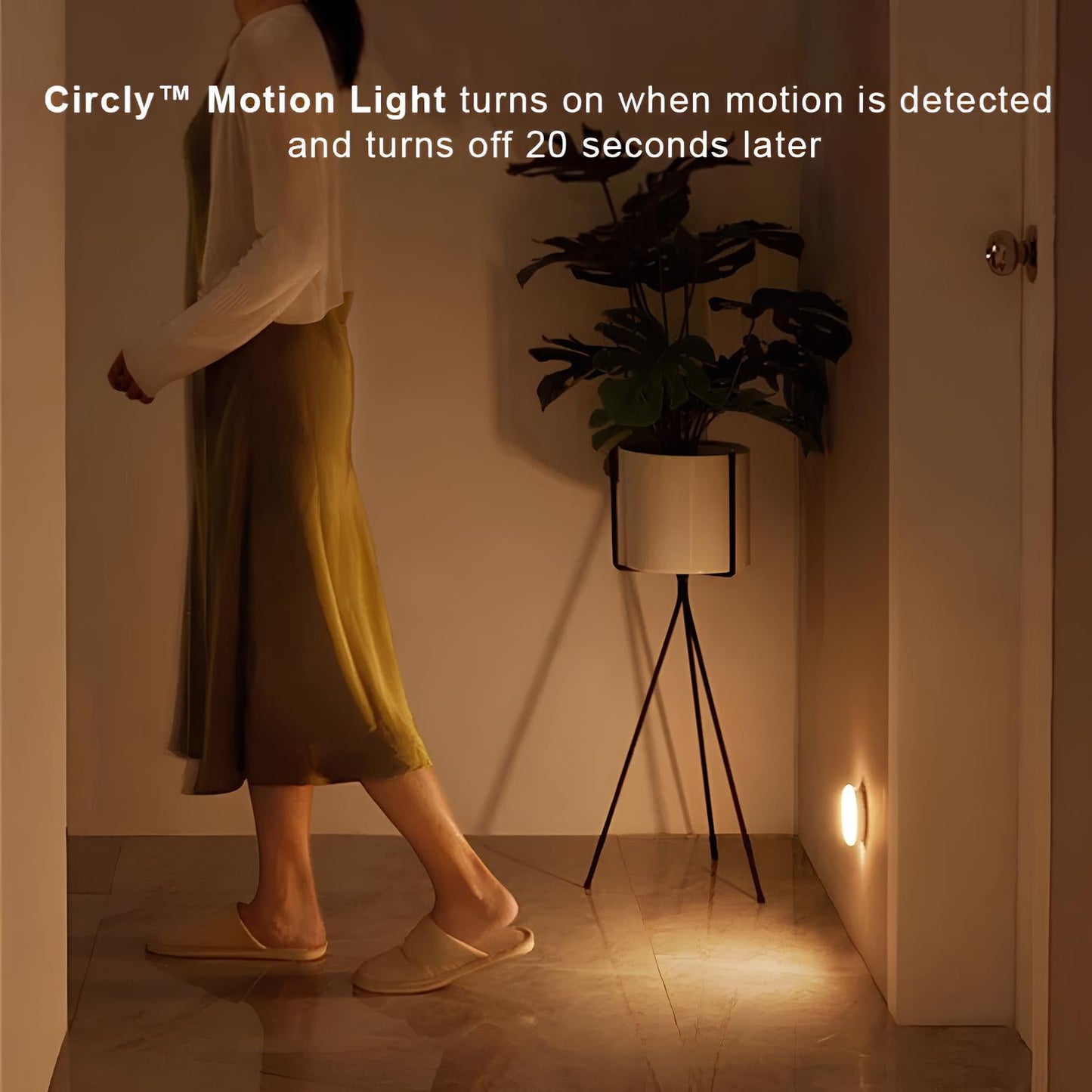 Motion Light - Energy-Saving Motion Sensor - Battery Powered or USB Rechargeable - Easy Installation with Sticky Pad & Magnet