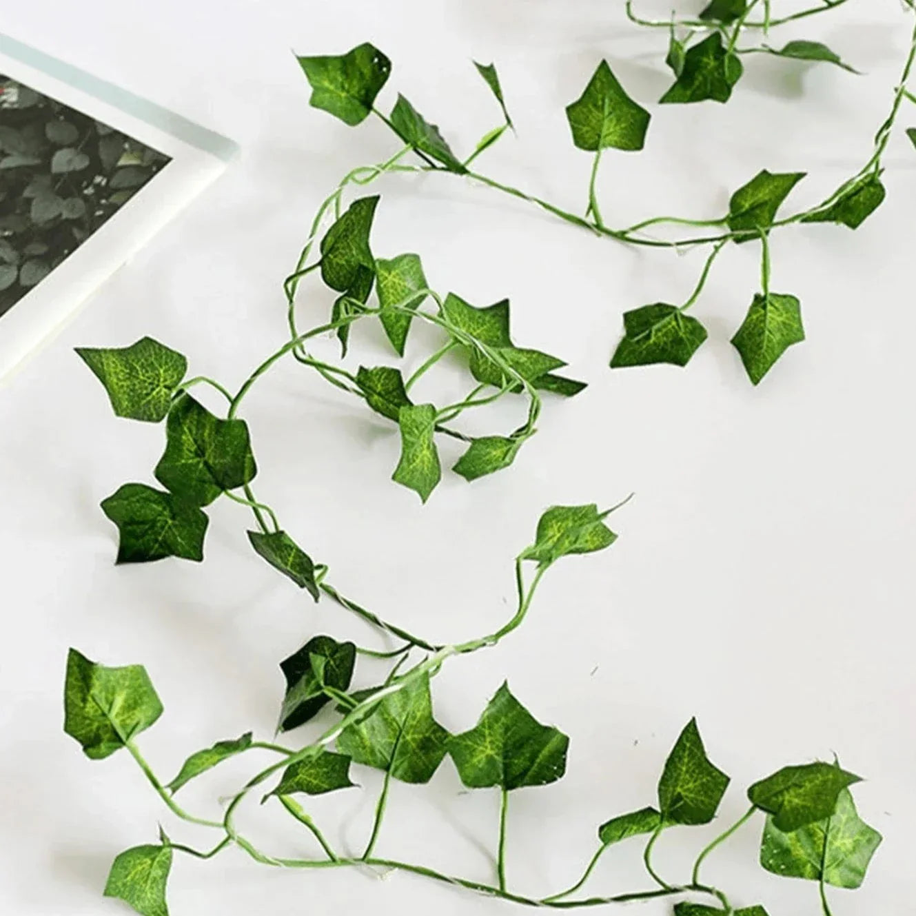 Garland Vine Light - Solar Powered & Waterproof - Nature-Inspired LED Design - Perfect for Indoor & Outdoor Use - Multiple Lighting Colors - Eco-Friendly Decor