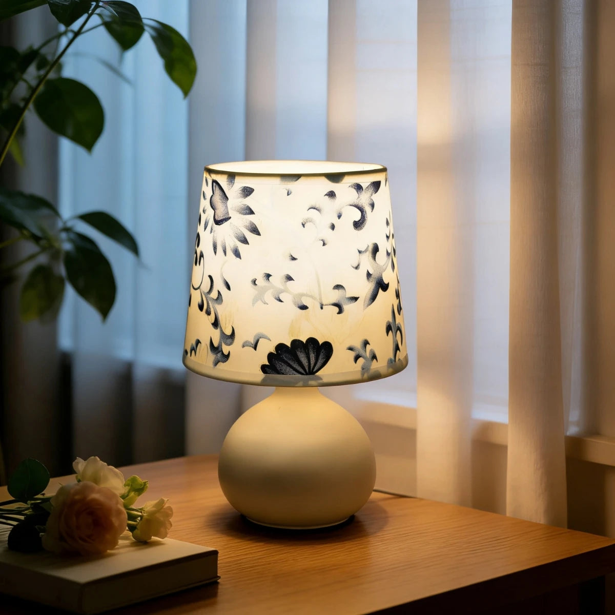 Floral Ceramic Bedside Lamp – USB Powered Dimmable