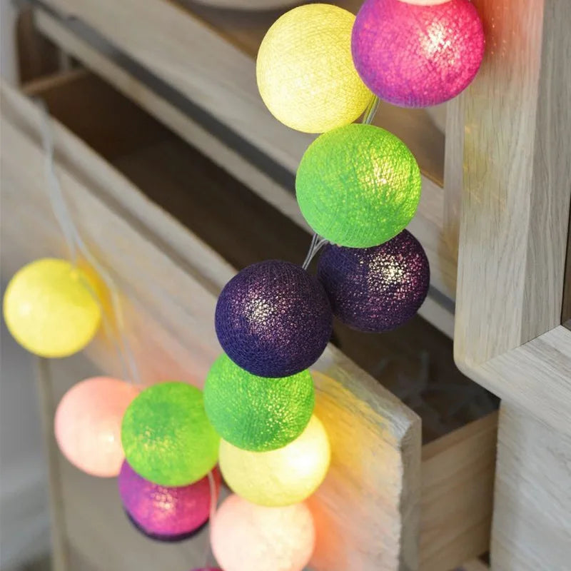 Cotton Ball Garland - Cozy Lighting with USB or Battery Power - Multiple Lengths & Color Combinations - Relaxing Atmosphere for Home Décor or Gifts