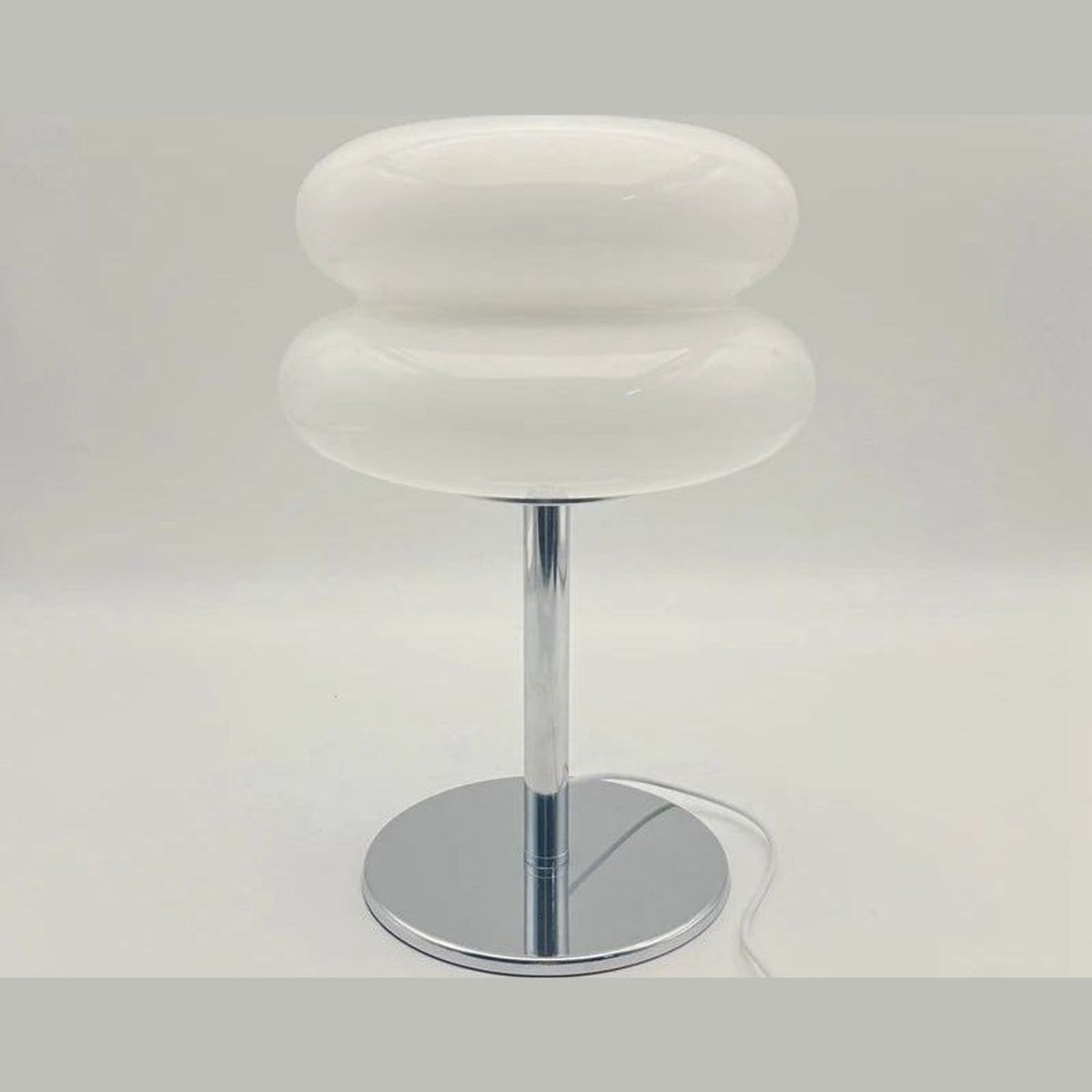 bauhaus vintage table lamp