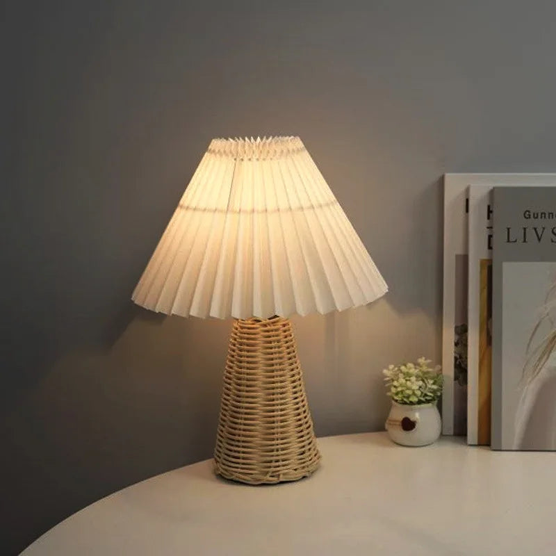 Vintage Rattan Table Lamp – USB Powered Dimmable