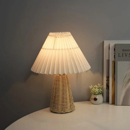 Vintage Rattan Table Lamp – USB Powered Dimmable