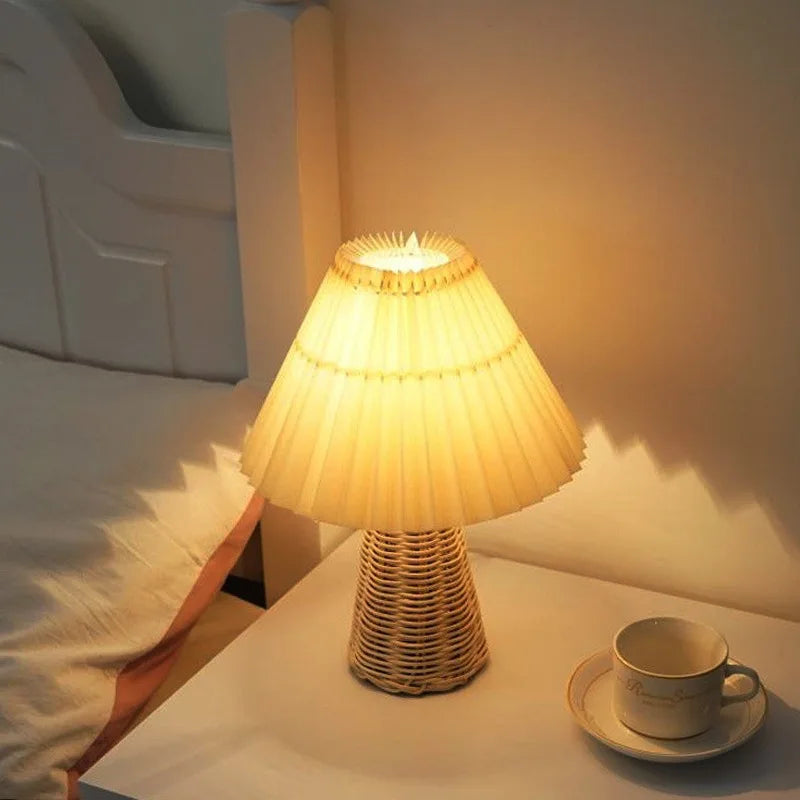 Vintage Rattan Table Lamp – USB Powered Dimmable