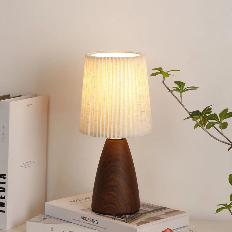 Vintage Pleated Table Lamp – USB Powered Dimmable