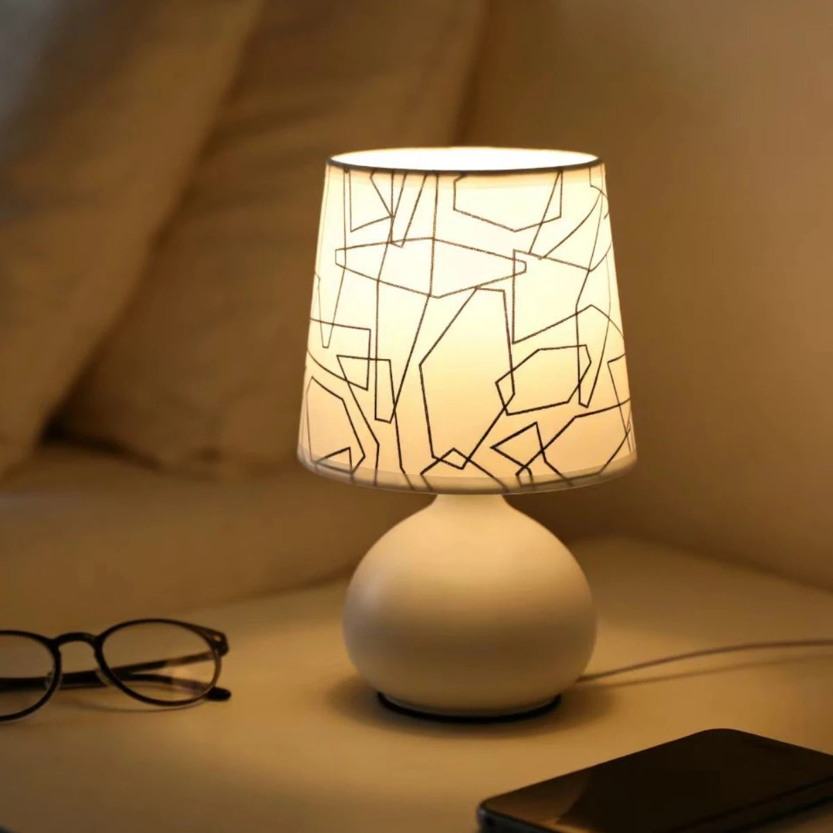 Floral Ceramic Bedside Lamp – USB Powered Dimmable