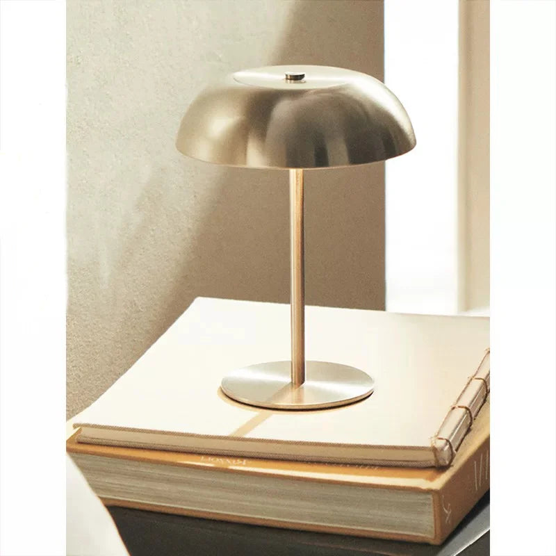 Mushroom table lamp