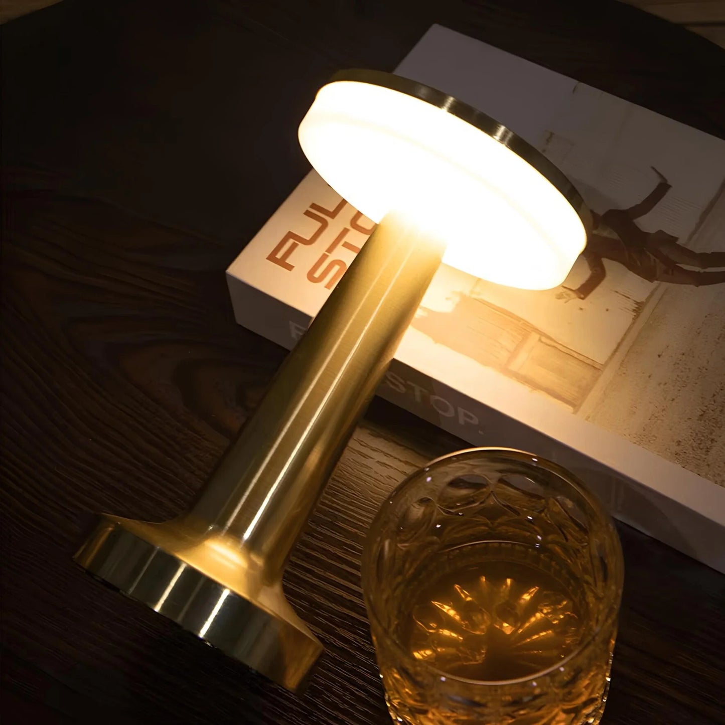 Retro Bar Table Lamp - Timeless Elegance - Dimmable LED Lighting - Cordless Design - Metallic Finish