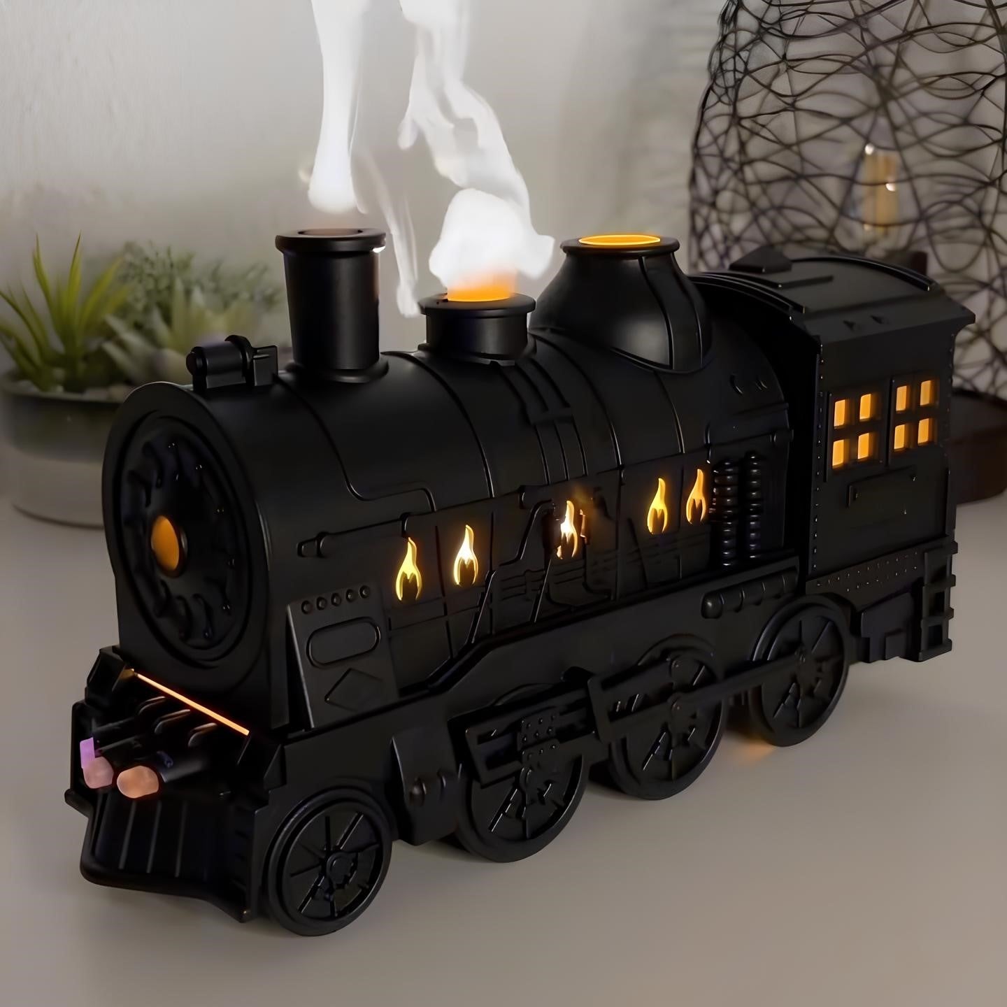 Steam Locomotive Humidifier - Vintage Design - USB Powered - Warm & Blue Light Options - 300ml Tank - Compact Size